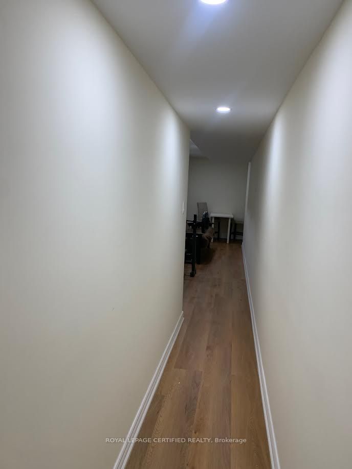 37 Puisaya Drive