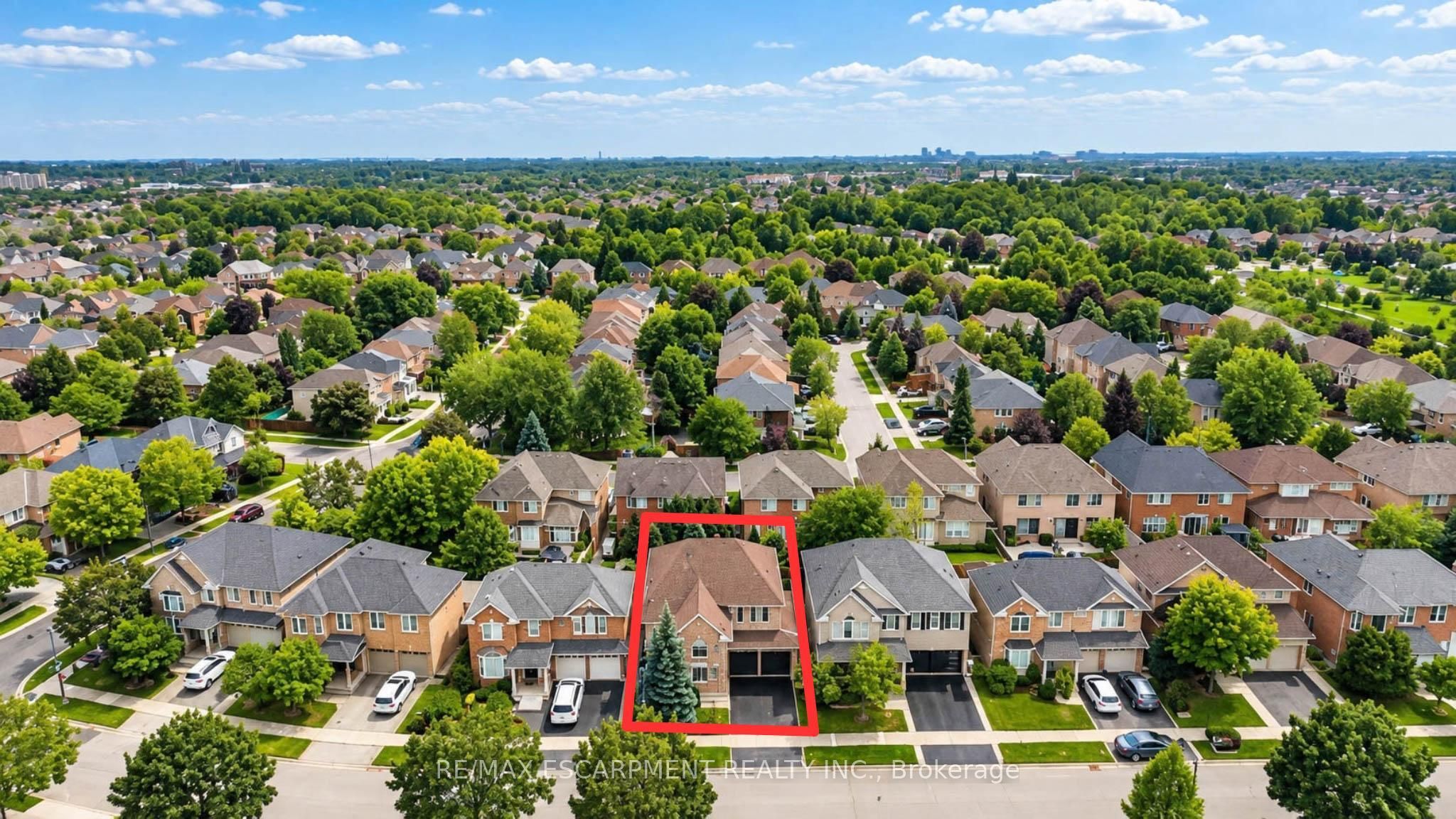 1396 Thorncrest Crescent