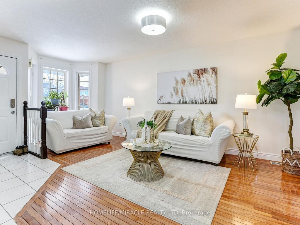 Photo of 154 Deerpath Drive, Guelph, ON N1K 1W9 (MLS # X13040342)