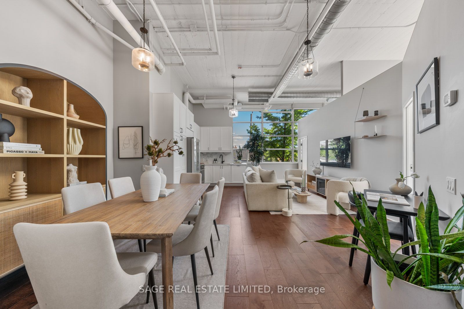 1001 Roselawn Avenue 123