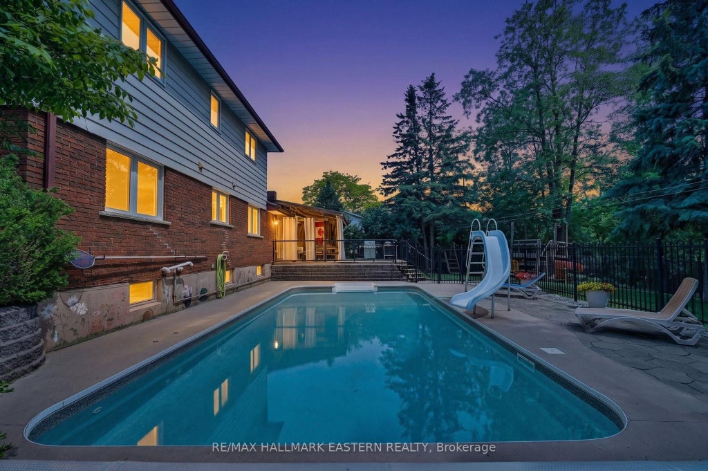 Photo of 95 Centennial Drive, Port Hope, ON L1A 3X3 (MLS # X13538322)