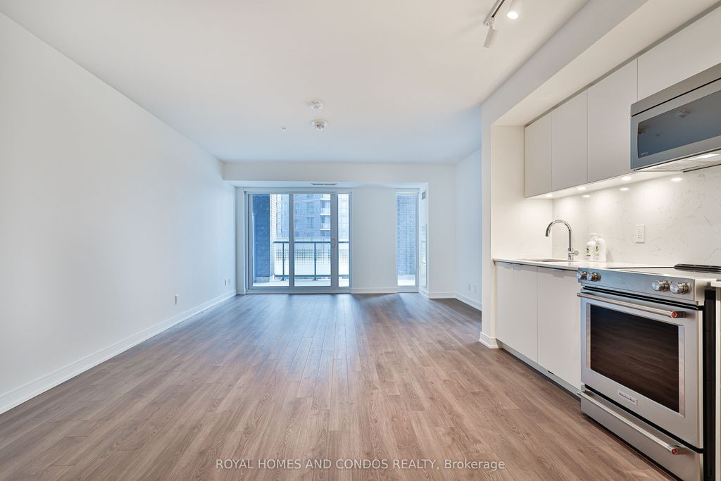 Photo of 30 Samuel Wood Way #402, Toronto, ON M9B 0C9 (MLS # W12478696)