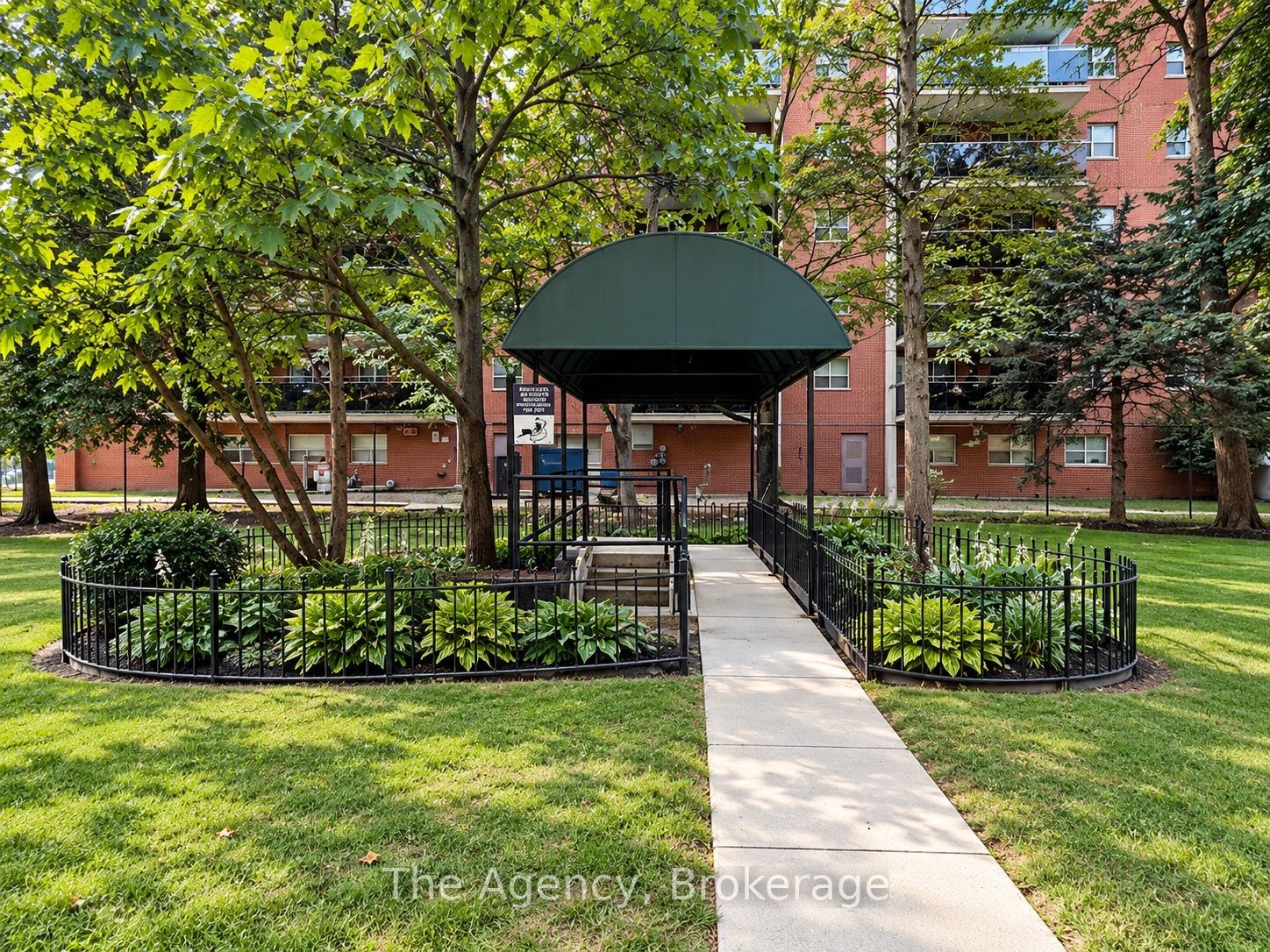 45 Paisley Boulevard W 808