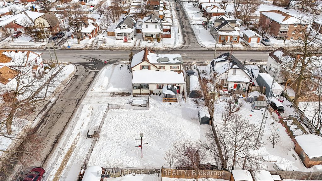 Photo of 87 Pine Street S, Thorold, ON L2V 3L9 (MLS # X12800324)