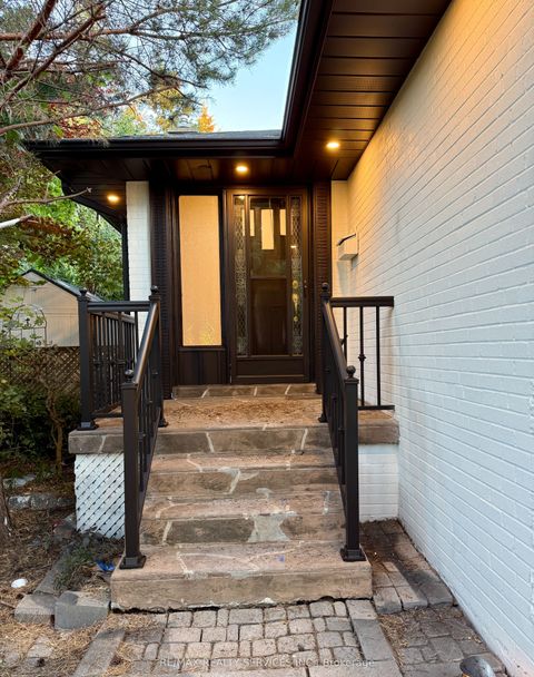 598 Wildwood Drive Oakville ON L6K 1V3