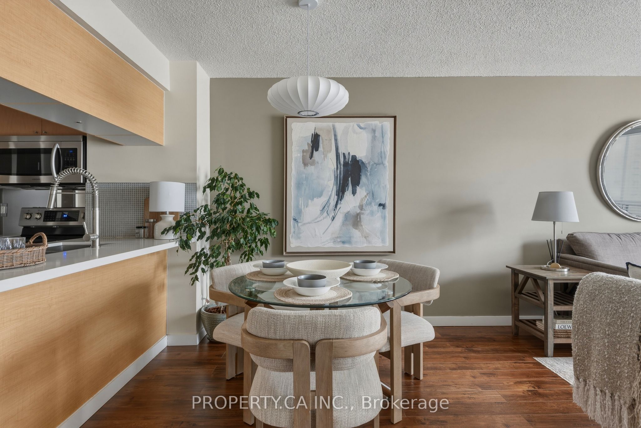 410 Queens Quay W 1105