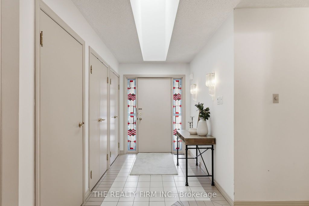 Photo of 23 Stirrup Court, London North, ON N6G 3T8 (MLS # X12823176)