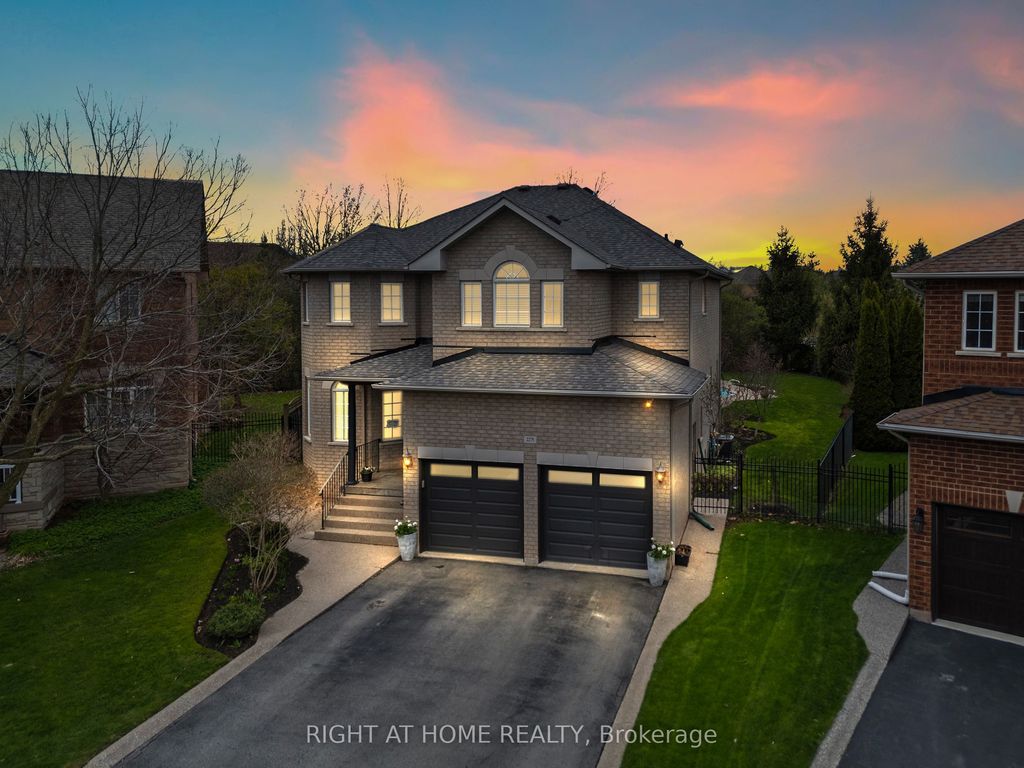 Photo of 2275 Whitecliffe Way, Oakville, ON L6M 4W3 (MLS # W13092446)