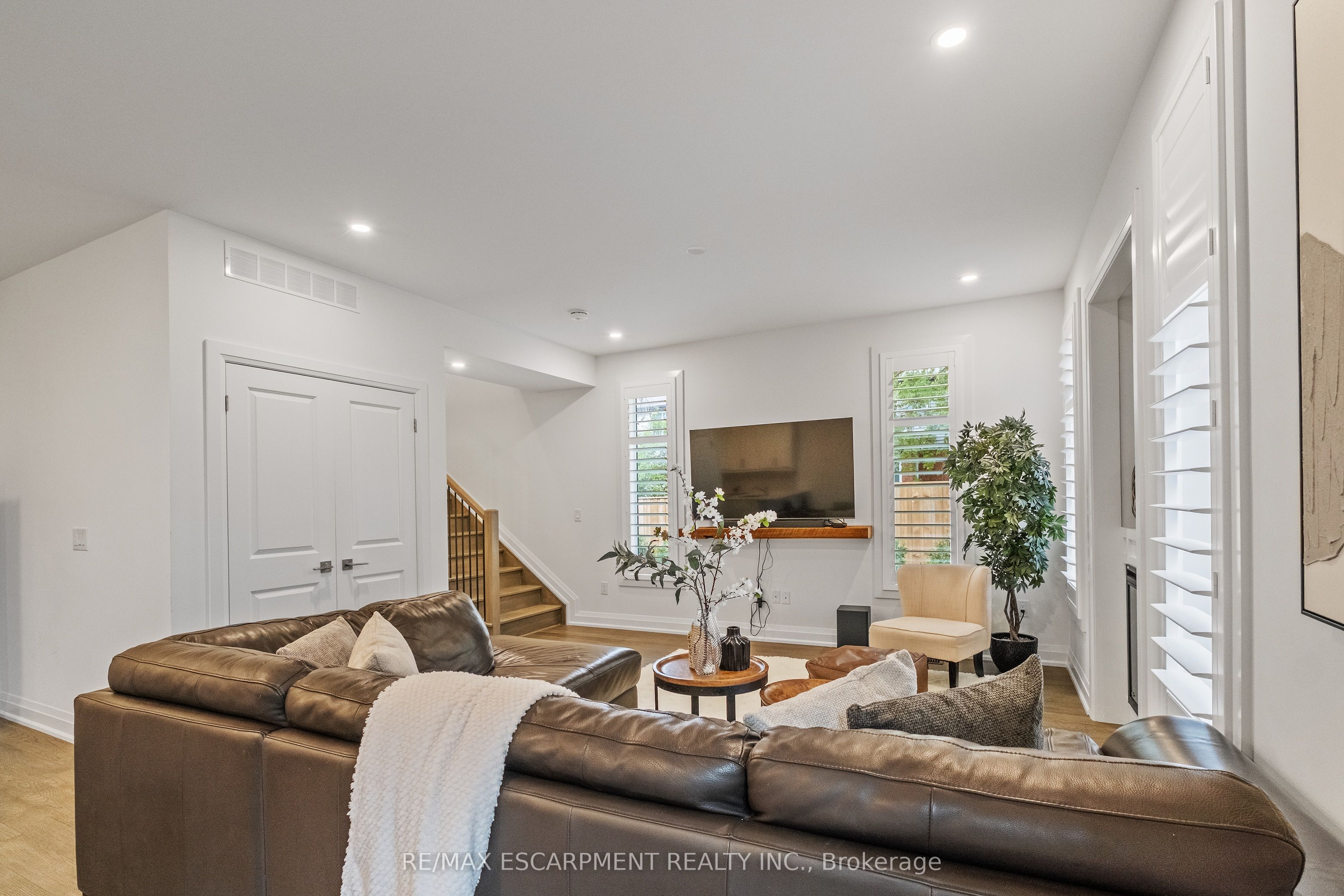 3384 Carter Common