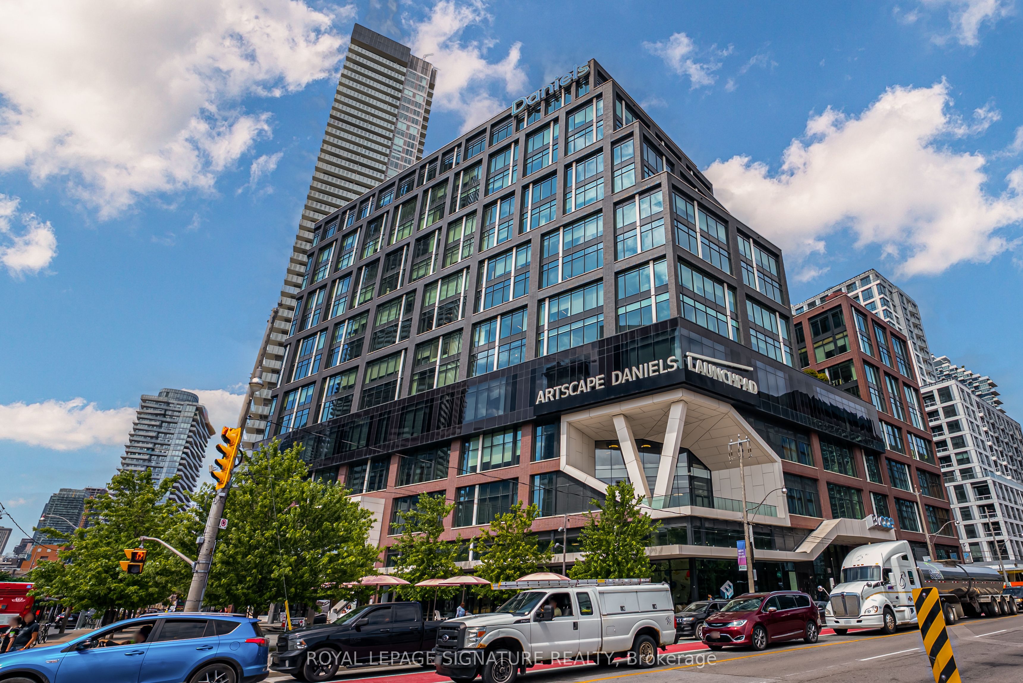 130 Queens Quay E 701-703