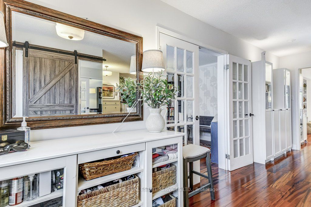 1279 Old English Lane