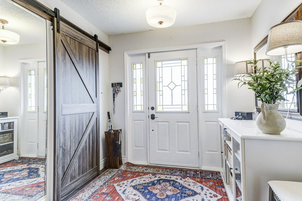 1279 Old English Lane