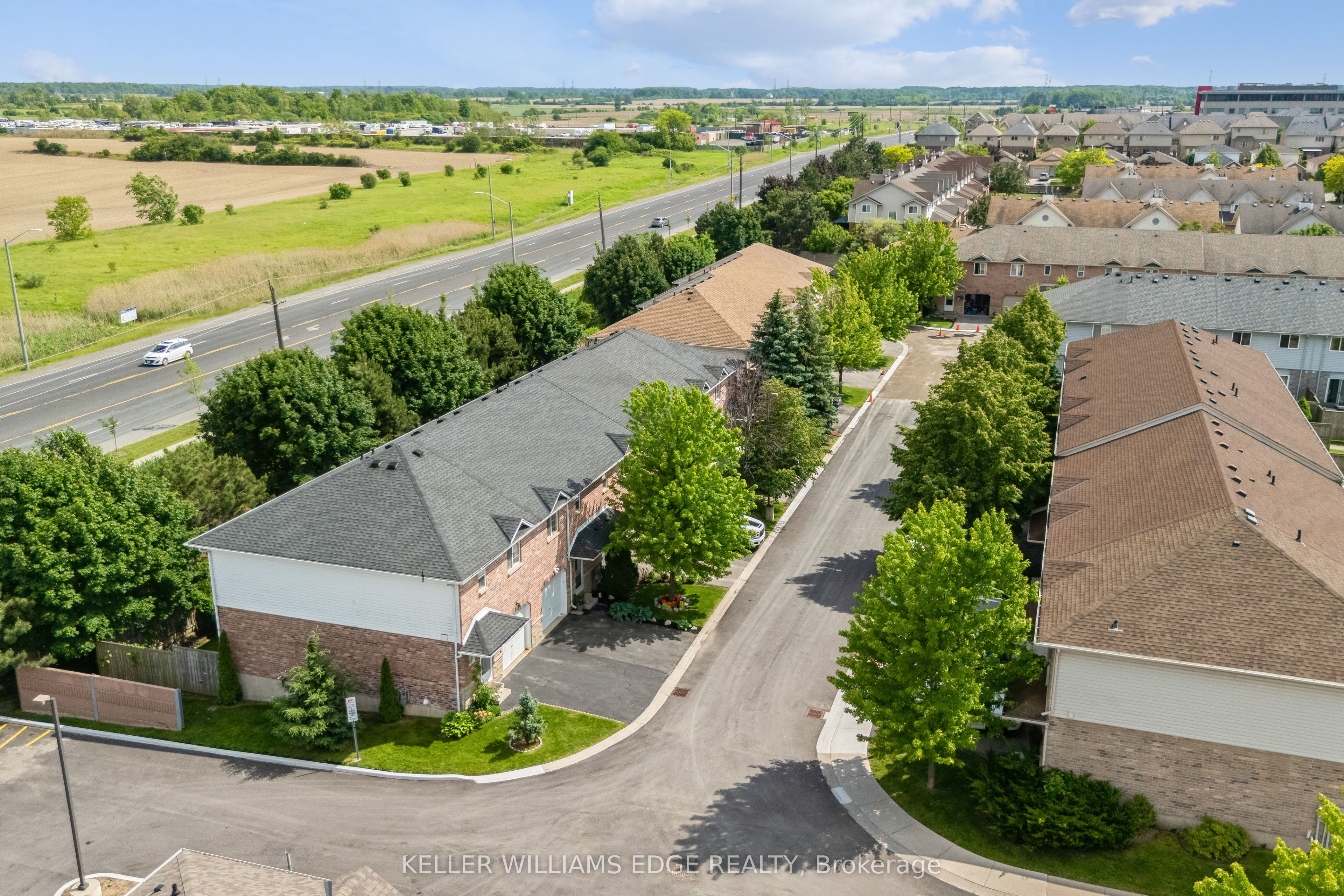 39 Pinewoods Drive 35