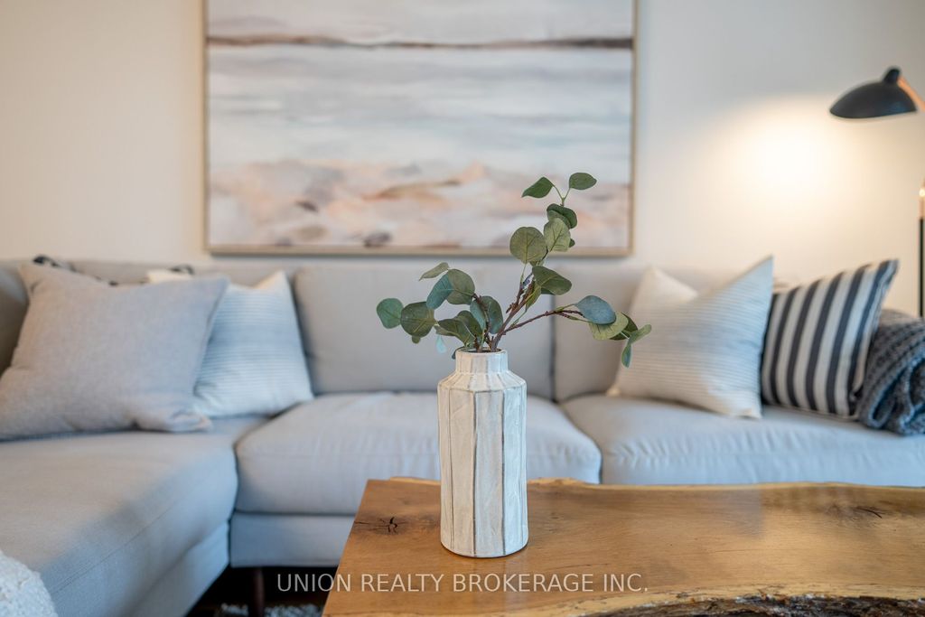 Photo of 18 Stafford Street #313, Toronto, ON M5V 3W4 (MLS # C12661504)