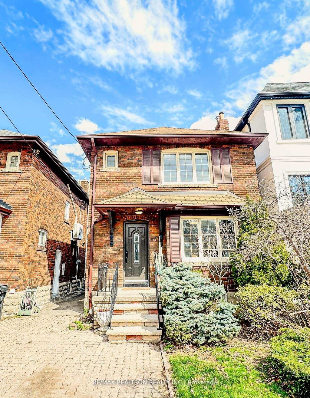 Photo of 372 St Germain Avenue, Toronto, ON M5M 1W5 (MLS # C13550212)