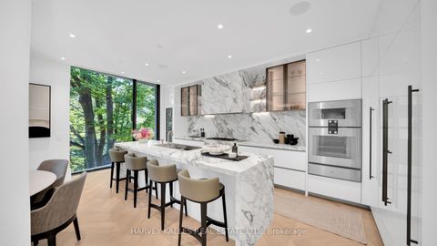 7 Dale Avenue 304 Toronto ON M4W 1K2