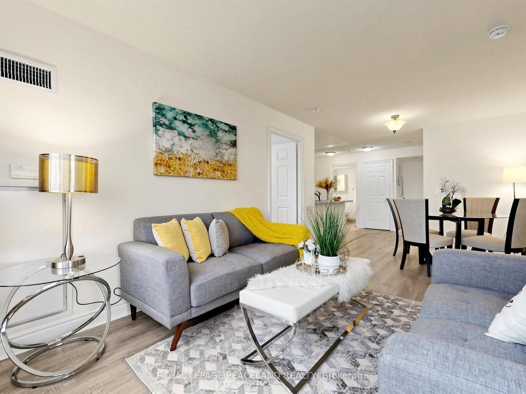 Photo of 25 Greenview Avenue #2326, Toronto, ON M2M 1R2 (MLS # C14091062)