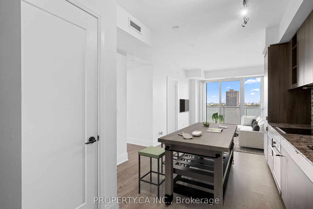 Photo of 101 Erskine Avenue #2110, Toronto, ON M4P 1Y5 (MLS # C12435094)