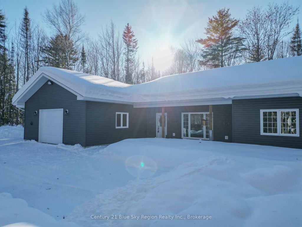 Photo of 75 Hillside Lake Road, North Bay, ON P1B 8G2 (MLS # X12752462)