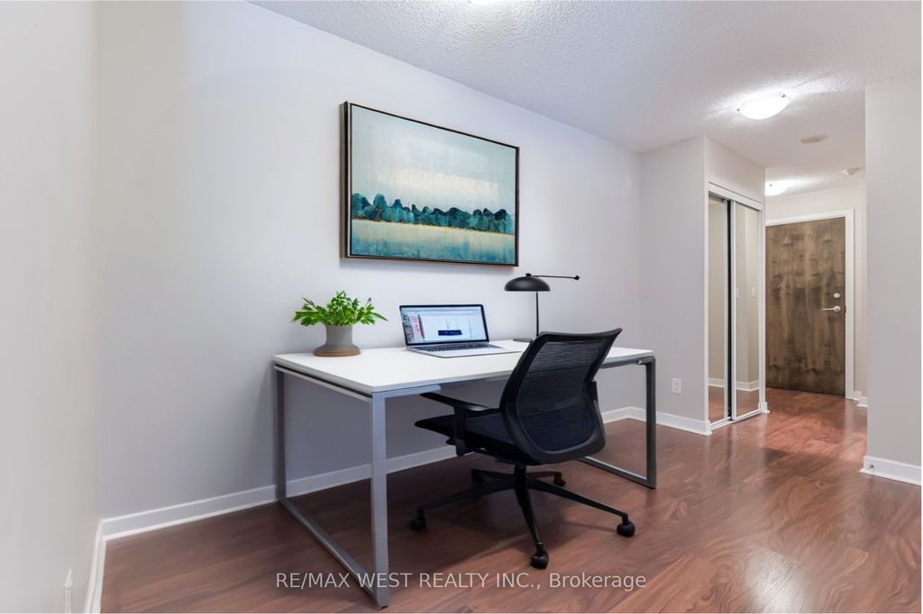 Photo of 33 Bay Street #903, Toronto, ON M5J 2Z3 (MLS # C12373848)