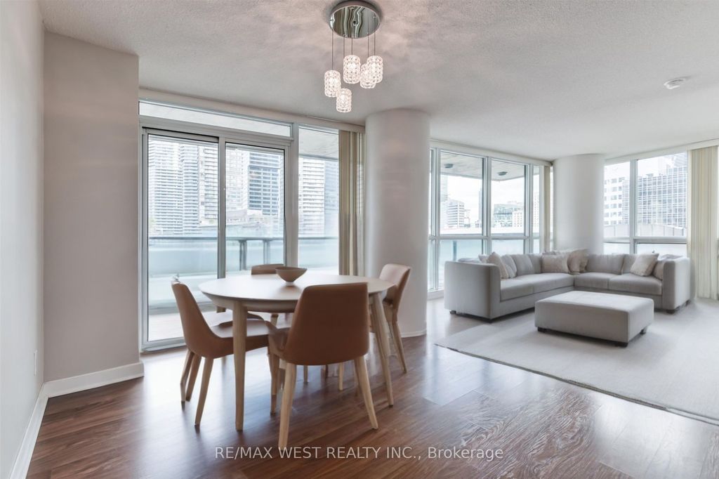 Photo of 33 Bay Street #903, Toronto, ON M5J 2Z3 (MLS # C12373848)