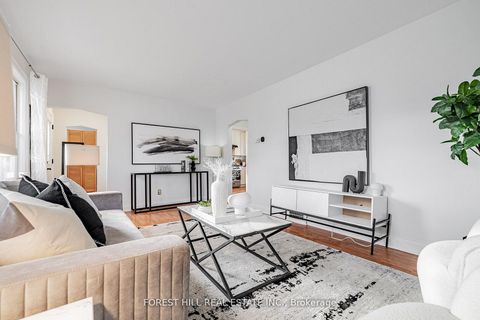 Photo of 174 Avondale Avenue, Toronto, ON M2N 2V5 (MLS # C12696372)