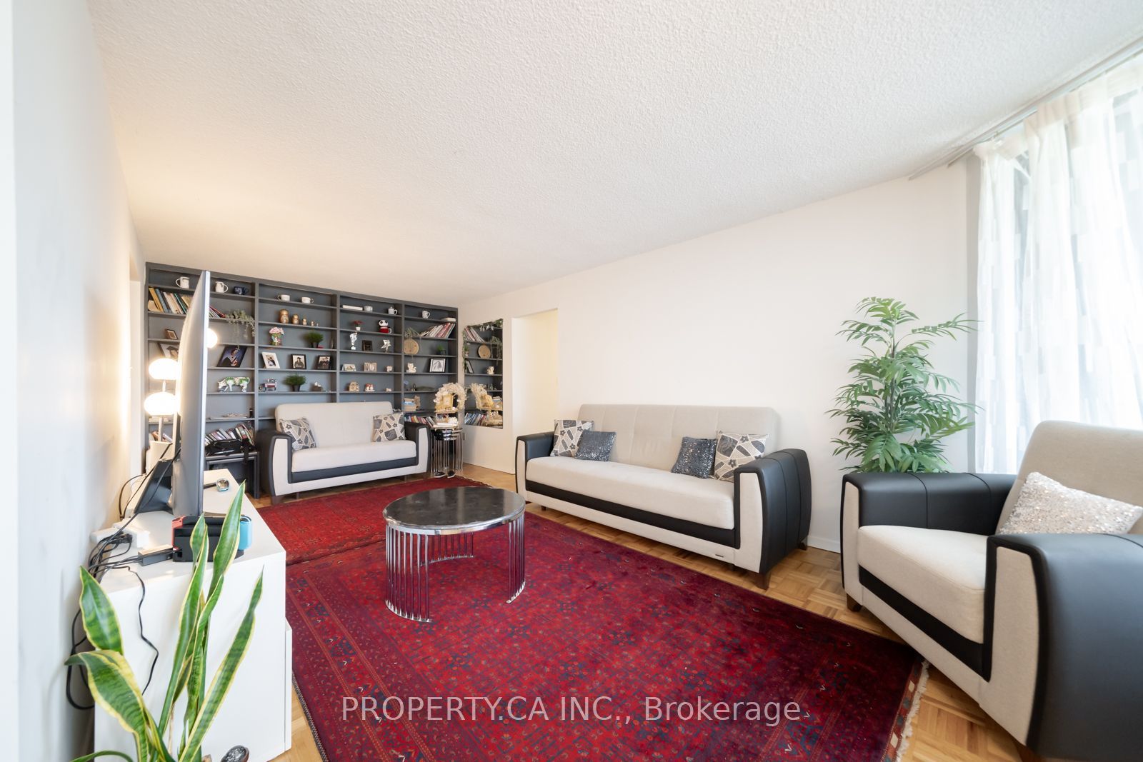 75 Graydon Hall Drive 303