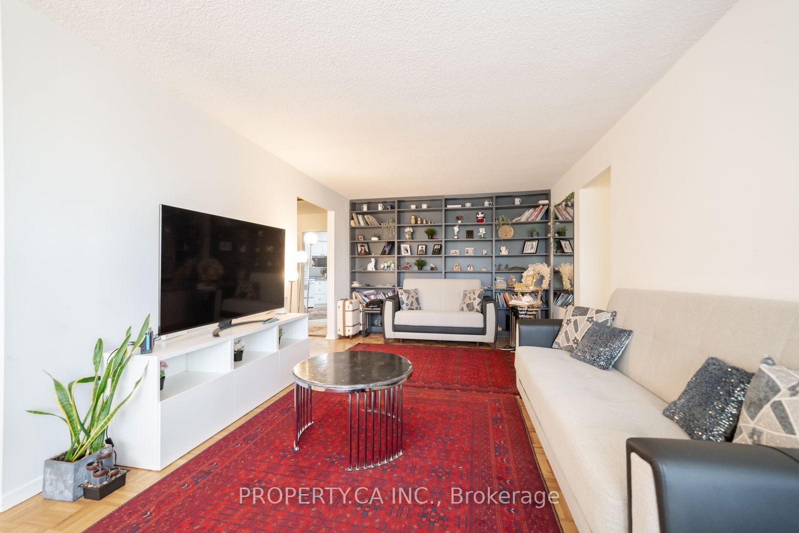 75 Graydon Hall Drive 303
