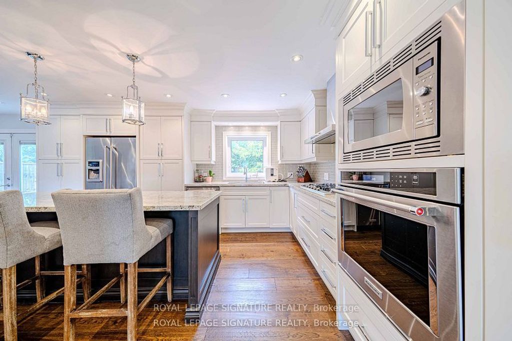 Photo of 41 Mayo Drive, Toronto, ON M6L 2X4 (MLS # W12306348)