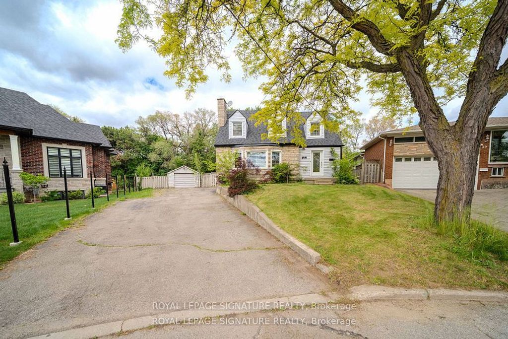 Photo of 41 Mayo Drive, Toronto, ON M6L 2X4 (MLS # W12306348)