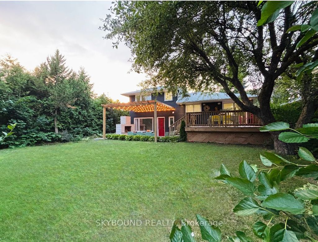Photo of 23 Drury Lane, Toronto, ON M9P 1P8 (MLS # W12416770)