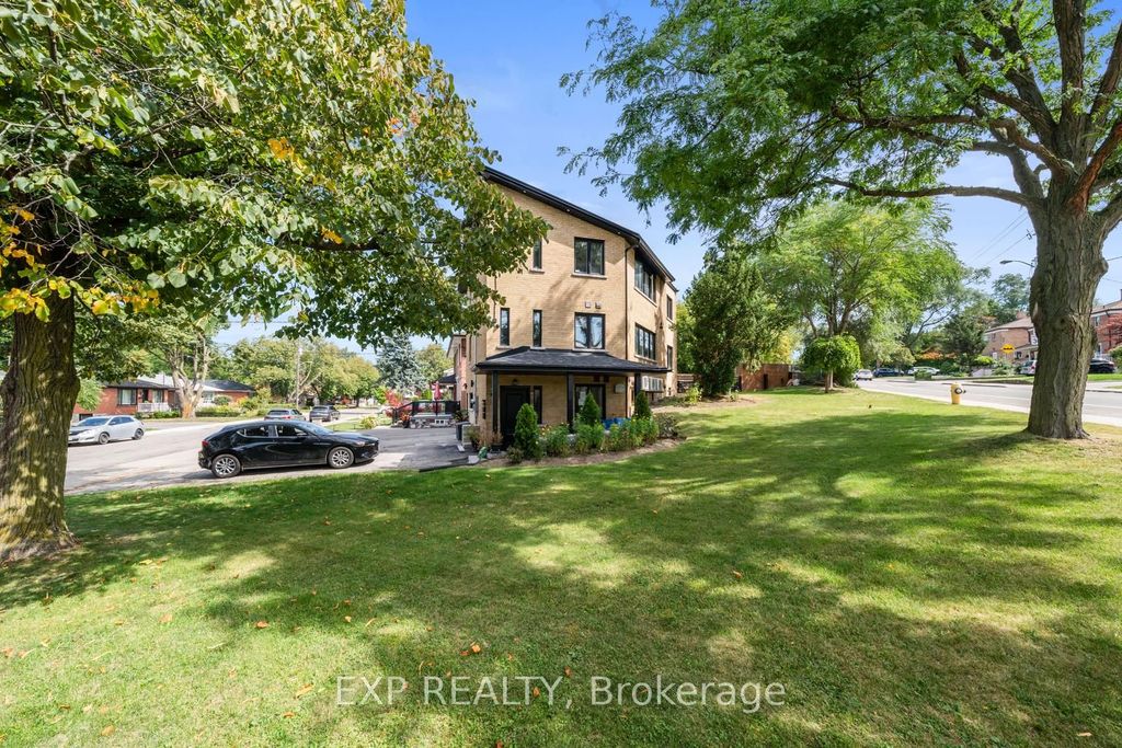 Photo of 5 Brendwin Road, Toronto, ON M6N 4V6 (MLS # W12397448)
