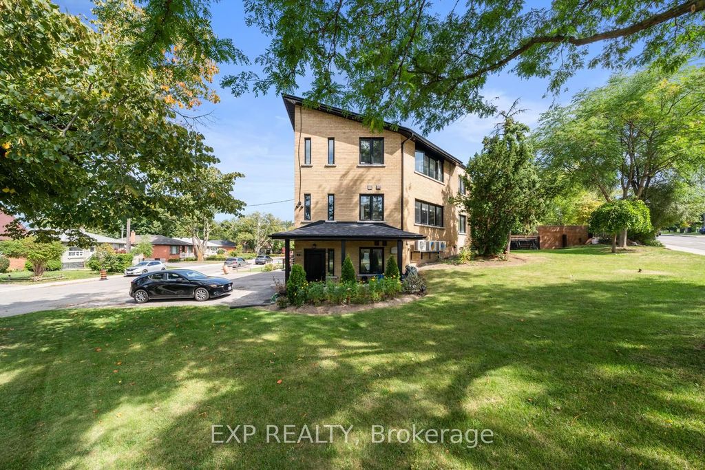 Photo of 5 Brendwin Road, Toronto, ON M6N 4V6 (MLS # W12397448)