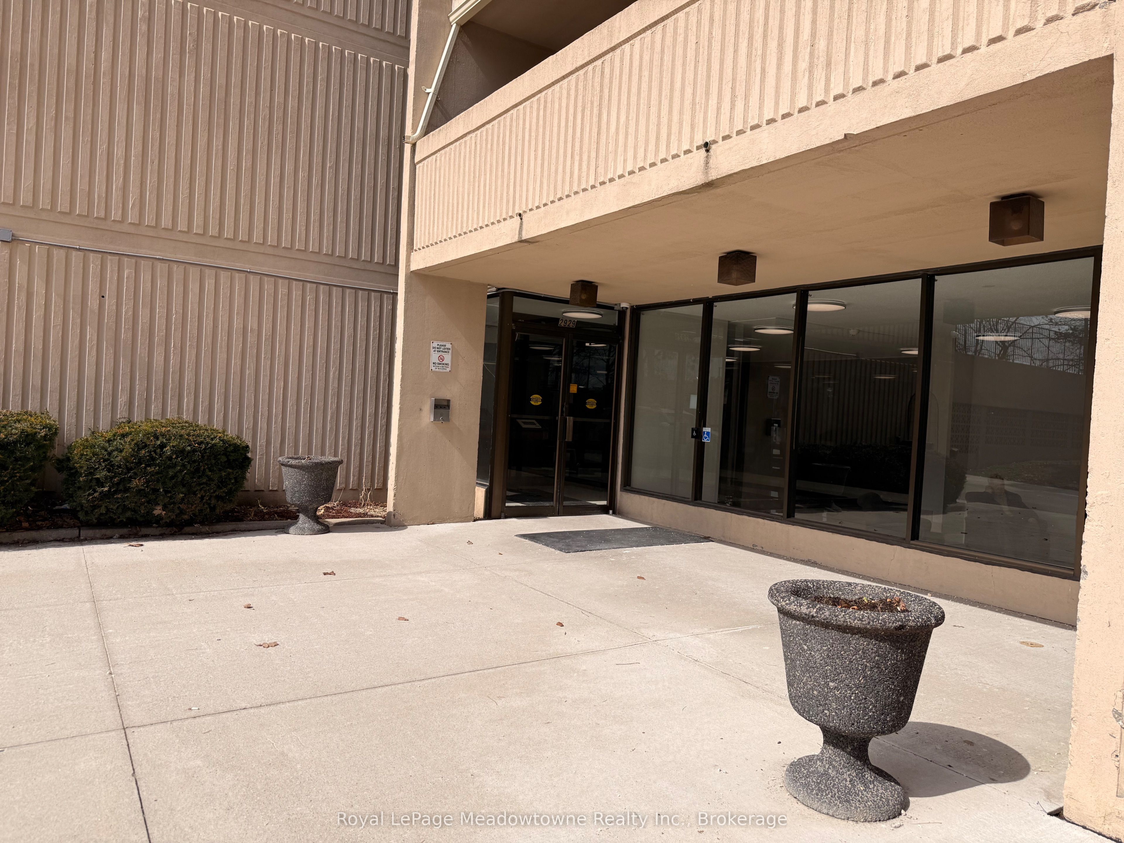 2929 Aquitaine Avenue 215