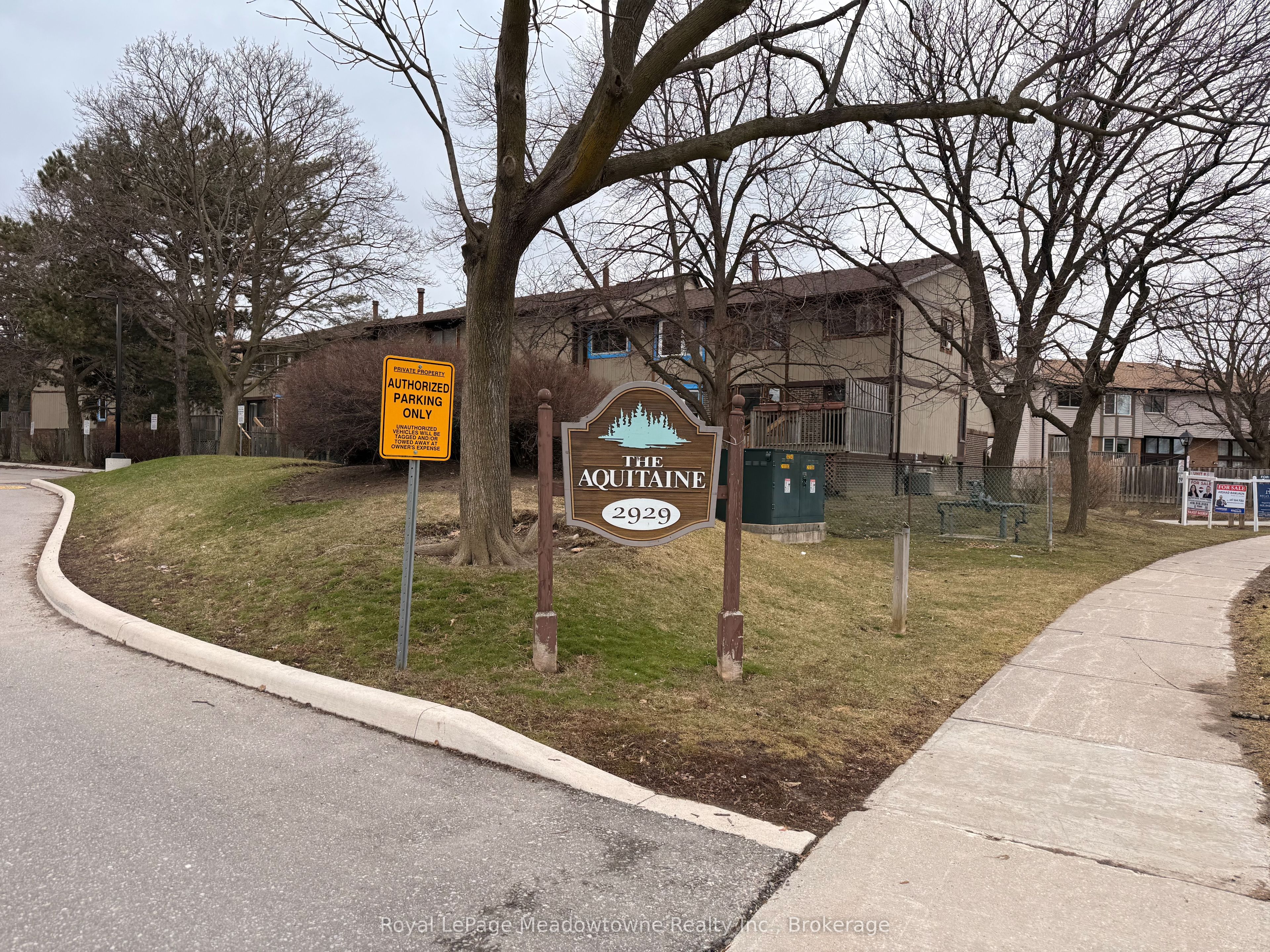 2929 Aquitaine Avenue 215