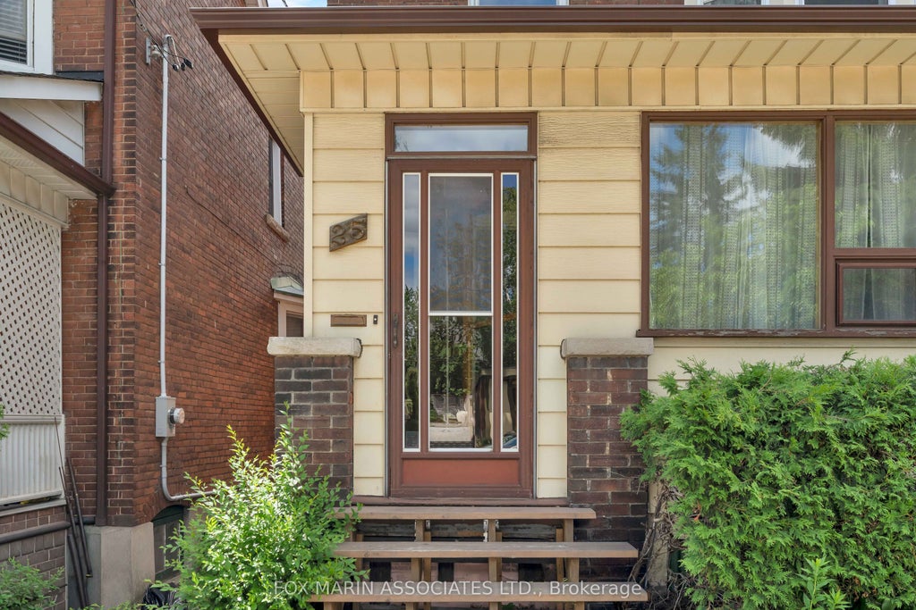 Photo of 25 Wanda Road, Toronto, ON M6P 1C4 (MLS # W13458072)