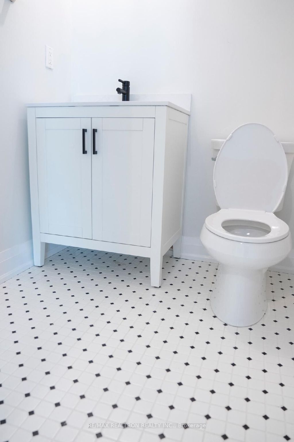 Photo of 209 Fort York Boulevard #574, Toronto, ON M5V 4A1 (MLS # C12992346)