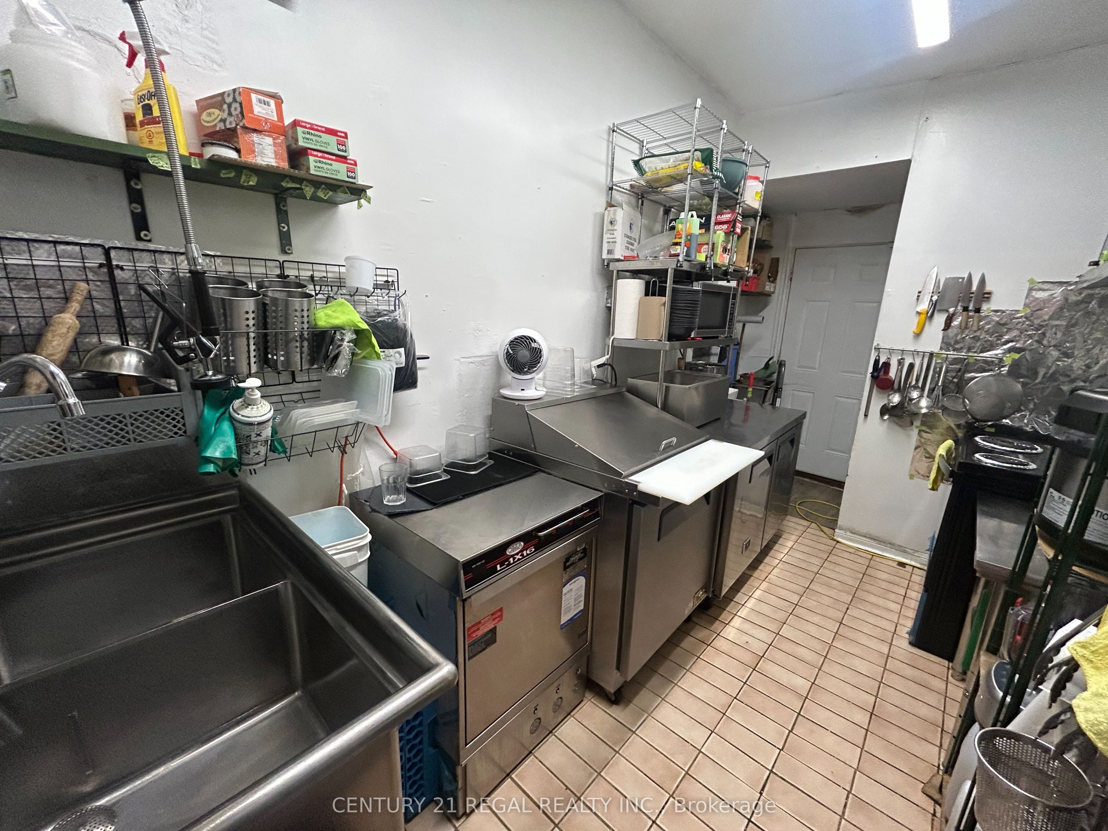 253 Gerrard Street E