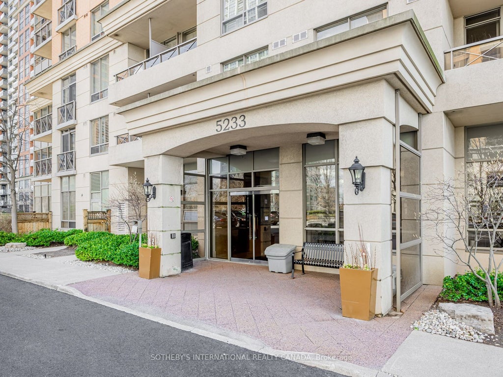 Photo of 5233 Dundas Street W #127, Toronto, ON M9B 6M1 (MLS # W13855686)