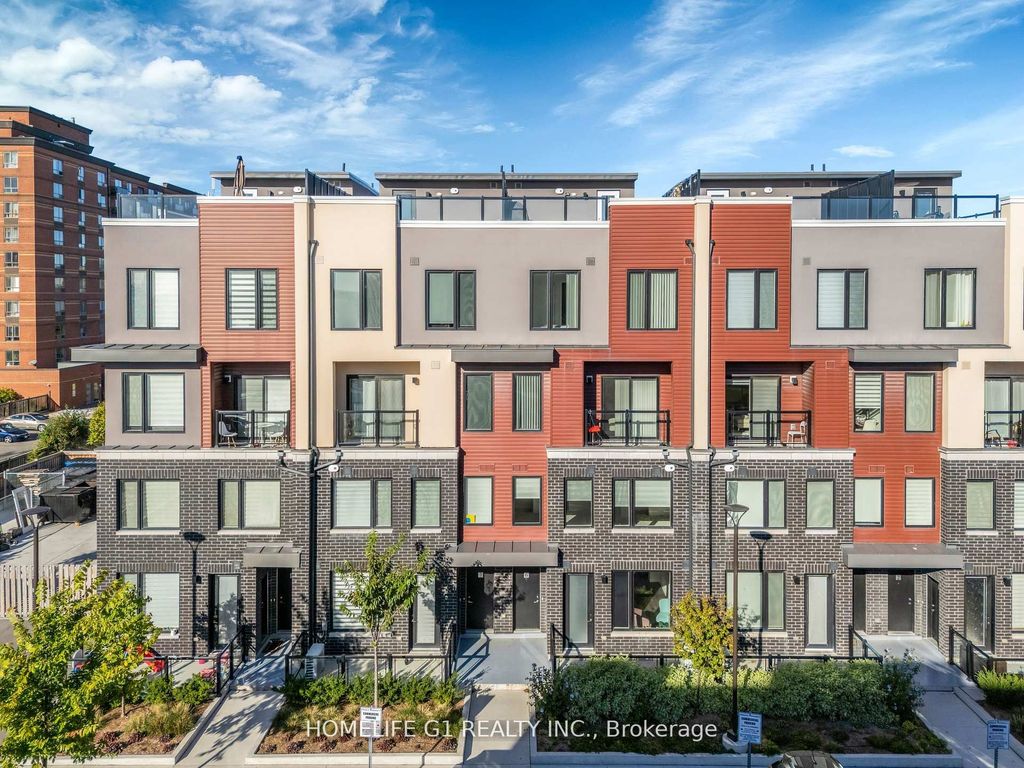 Photo of 3429 Ridgeway Drive #5, Mississauga, ON L5L 0B9 (MLS # W12614416)