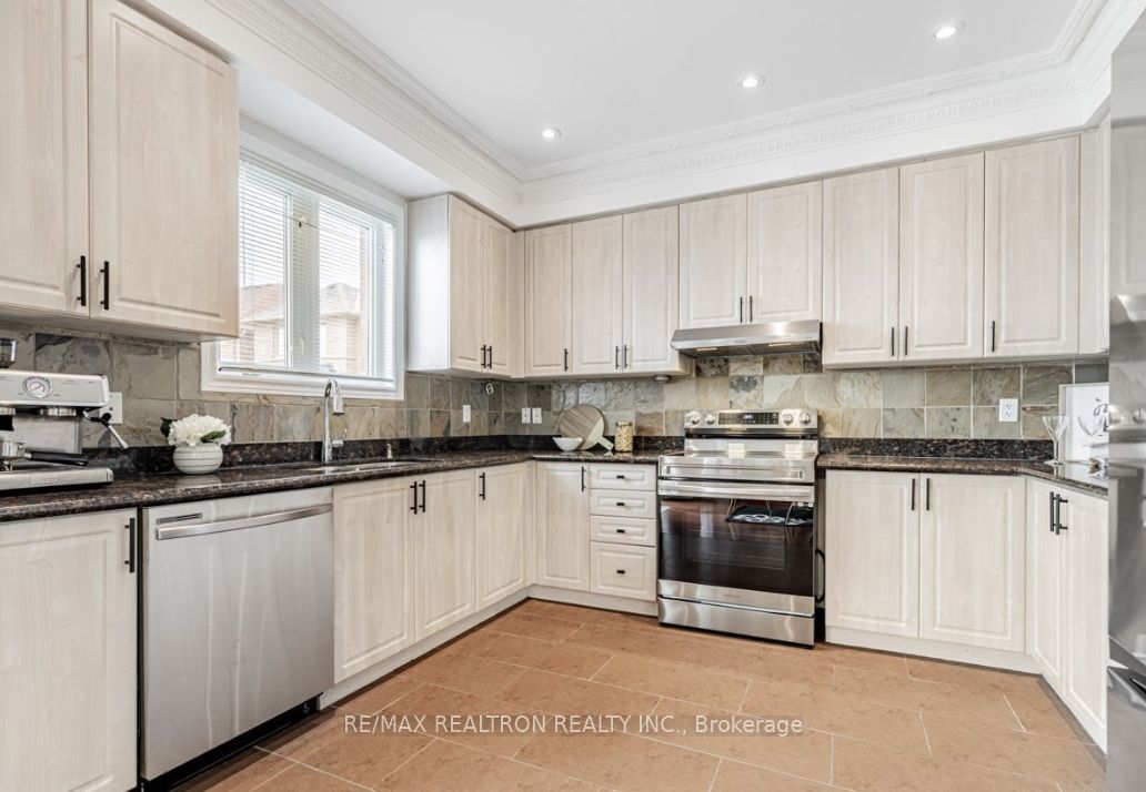 20 Ralph Chalmers Avenue Bsmt