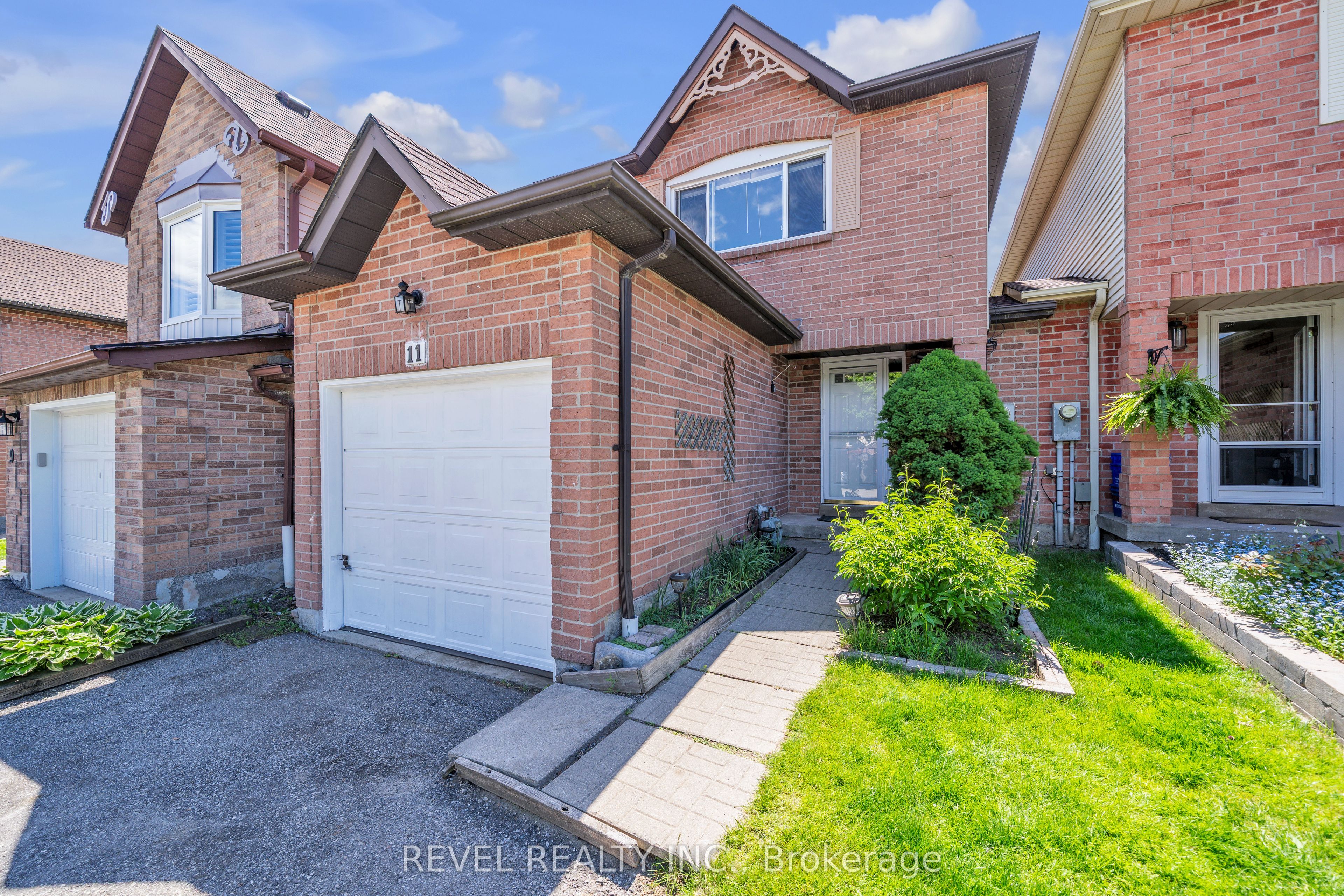 Photo 1 of 24 — 11 Carr Drive, Ajax, ON L1T 3E1