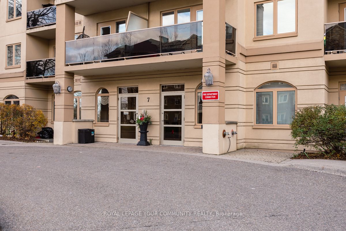 7 Dayspring Circle 601