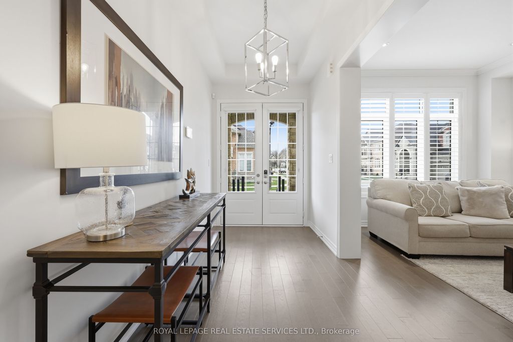 Photo of 3283 Rattlesnake Path, Oakville, ON L6M 5K4 (MLS # W13009712)