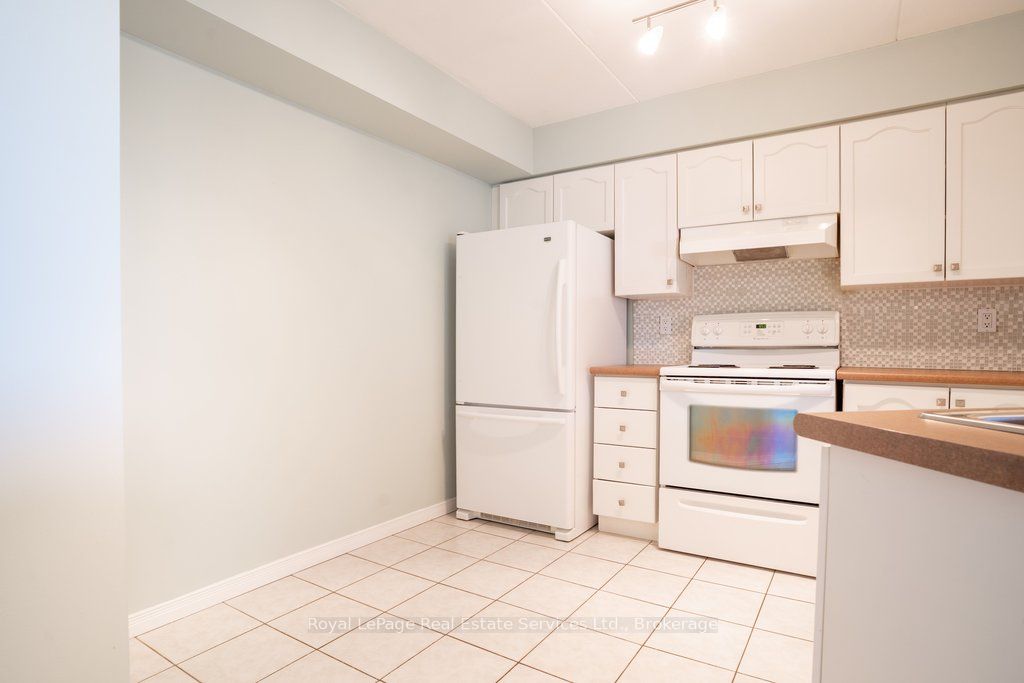 3499 Upper Middle Road 214