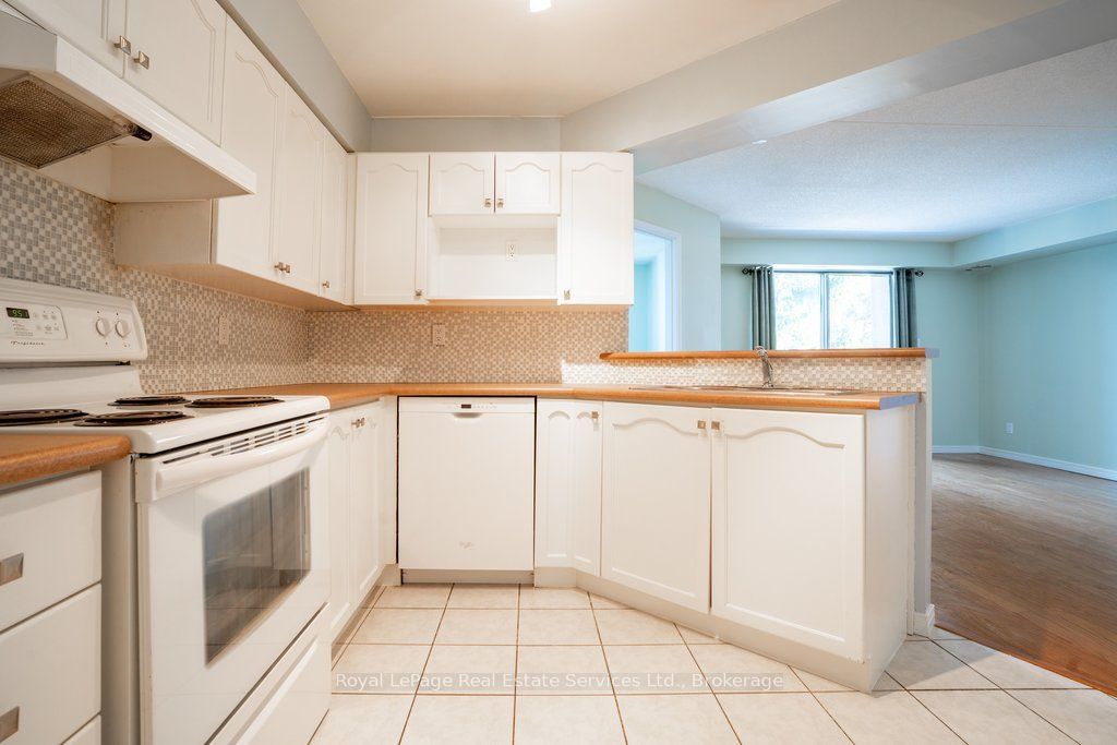 Photo of 3499 Upper Middle Road #214, Burlington, ON L7M 4M7 (MLS # W12760850)