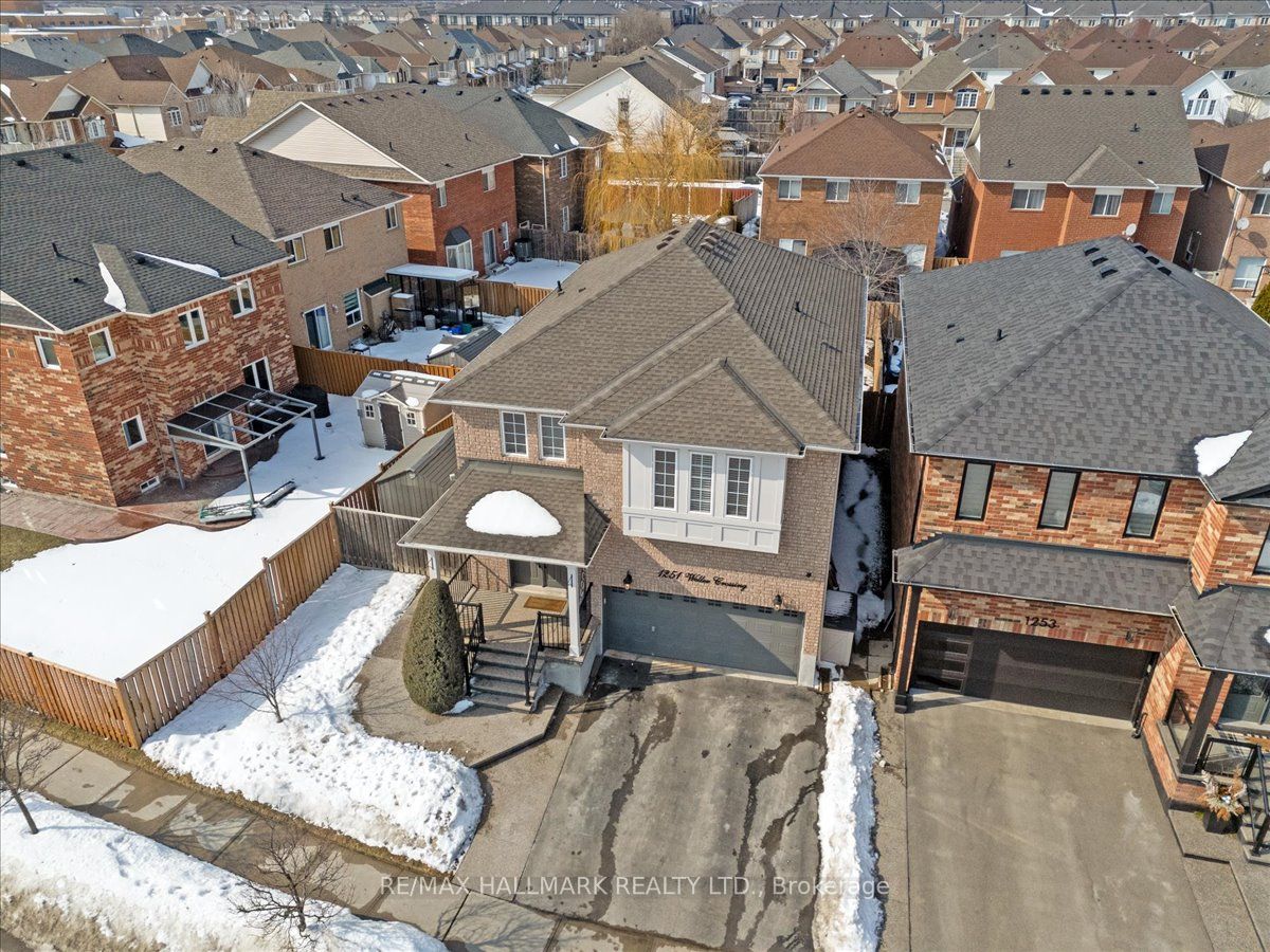 1251 Weller Cross