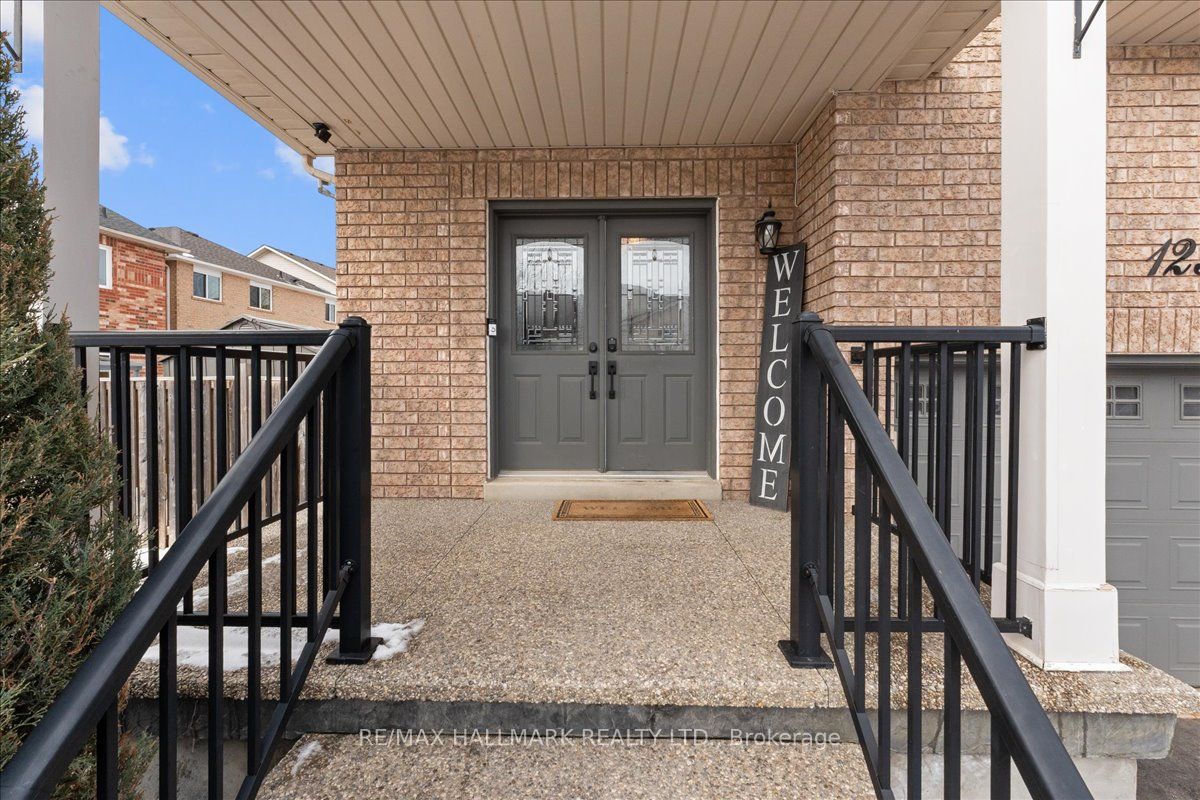 1251 Weller Cross