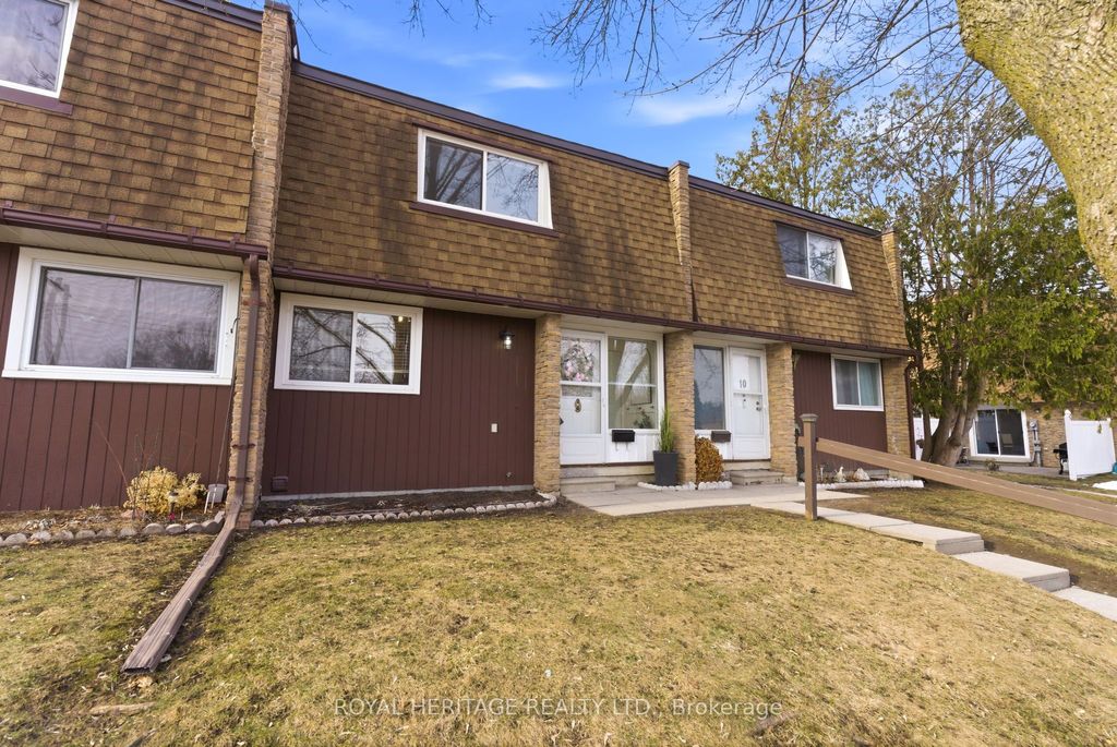 Photo of 740 CHAMBERLAIN Street #9, Peterborough, ON K9J 4M3 (MLS # X12928520)