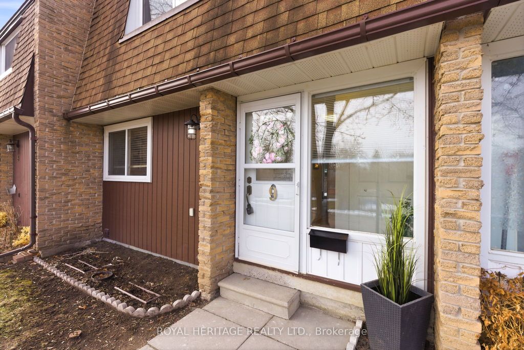 Photo of 740 CHAMBERLAIN Street #9, Peterborough, ON K9J 4M3 (MLS # X12928520)